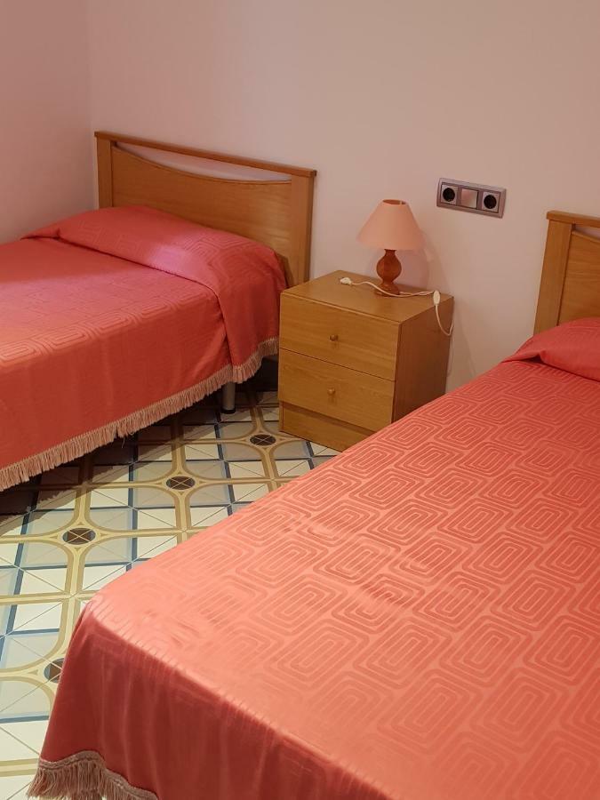 Apartamentos Nouvilas Portbou Kültér fotó